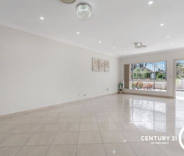 Perfect Family Home! - Photo 1