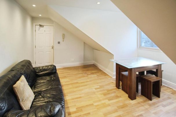 1 bedroom property to rent - Photo 1