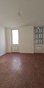 Appartement 2 pièces 38m2 MARSEILLE 8EME 650 euros - Photo 3