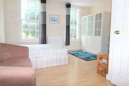 3 bedroom apartment to rent - Photo 3