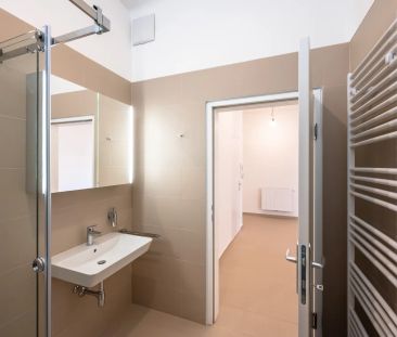 Großzügige 2-Zimmer-Altbauwohnung mit besonderem Grundriss & Balkon... - Photo 6