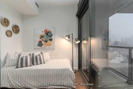 River City III Lofts - Photo 3