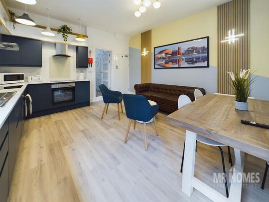 5 bedroom terraced house to rent - Photo 1