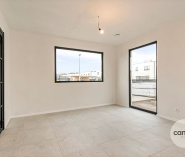 RUSTIG GELEGEN WONING MET 3 SLKS + TUIN - Foto 2