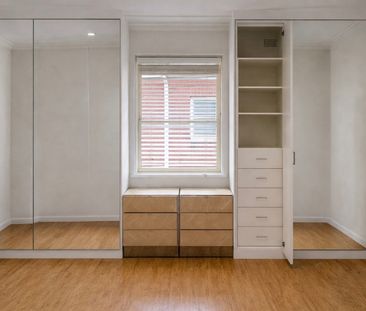 Elizabeth Bay - Photo 2