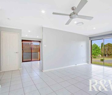 70 Coowarra Drive St Clair - Photo 5