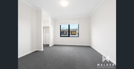 Modern Living Townhouse! - Photo 3