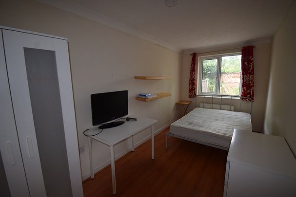 4 bed house to rent in Devonshire Street, Norwich, NR2 - Photo 1