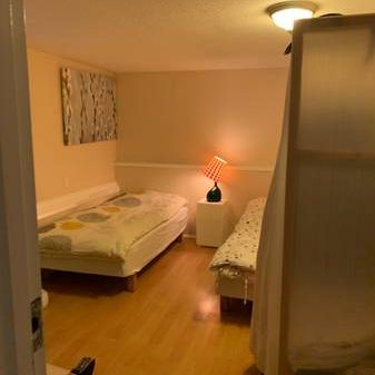 Furnished 2 bedroom suite in Kerrisdale, Vancouver - Photo 4