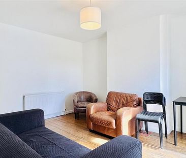 4 bedroom terraced house to rent - Photo 4