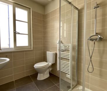 Location Appartement 1 pièce 33m² - Photo 3