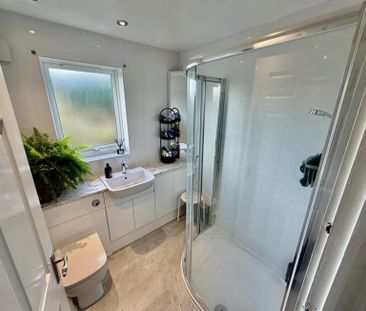 3 Bedroom Semi Detached To Let - Photo 5