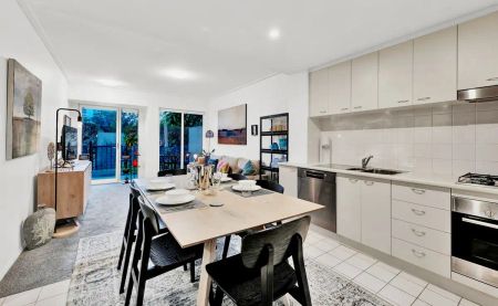 “&amp;apos;Park Apartments&amp;apos; - Furnished inc utilities &amp;amp; Wi-Fi. Stay 1 mth+” - Photo 5