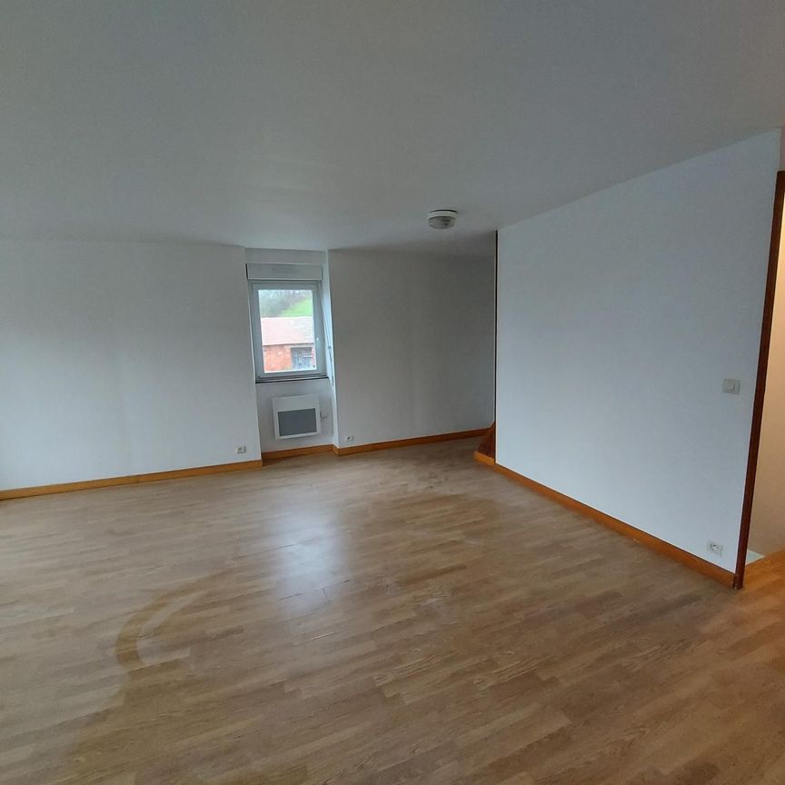 Location Maison 3 pièces 91m² EBREUIL 03450 - Photo 1