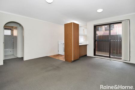 Ground Floor Apartment - Photo 5