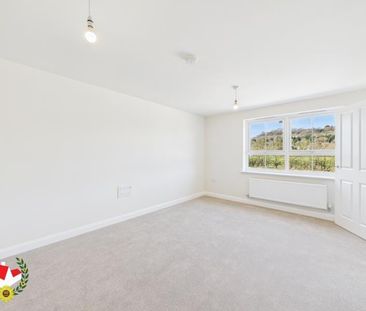 Sniggs Field Avenue, Winnycroft, Gloucester - Photo 1