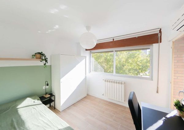 valencia, Valencian Community 46013