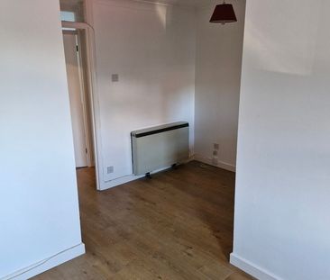 1 Bed Flat, Yarmouth Gardens, SO15 - Photo 5