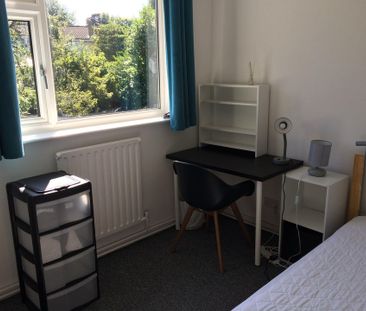 4 bed semi-detached house to rent in Norvic Drive, Norwich, Norfolk - Photo 5