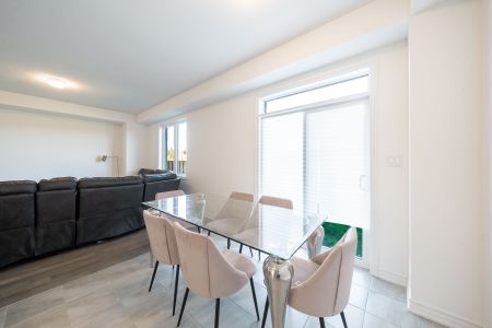 For Lease - 32 Hillcroft Way, Kawartha Lakes, Ontario - Photo 5