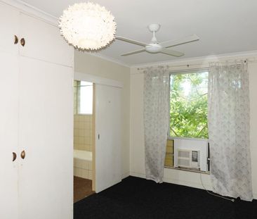 TOWNHOUSE IN HAWKINS - Photo 2