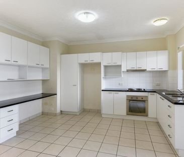 16/115 Nudgee Road, Hamilton, Qld 4007 - Photo 4