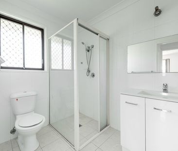 Lovely 3 bedroom home - Photo 3