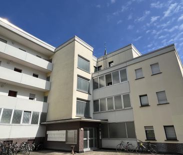 Helle, große und schöne 2 Zimmer-Wohnung in top Lage zu UKGM + Bahnhof, Wilhelmstr. 19, Gießen - Photo 3