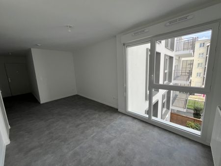 Location Appartement 1 pièce 27m² MERIGNAC 33700 - Photo 3