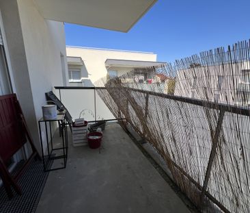 Appartement - 63m² - 3 pièces Saint-Priest (69800) Le bien en vidéo - Photo 5