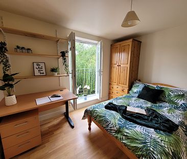 10 En-suite Rooms Available, 11 Bedroom House, Willowbank Mews – Student Accommodation Coventry - Photo 4