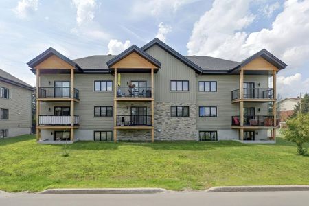 Mont-Tremblant (Saint-Jovite) - Photo 2