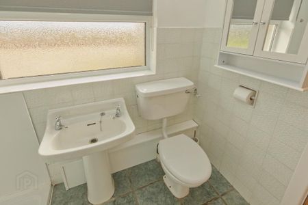 112 Portaferry Road, Newtownards, BT22 2AH - Photo 3