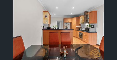 Double brick house near CBD - Photo 3