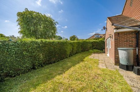 3 bedroom detached house to rent - Photo 3