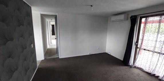 3 Bedrooms in Kelvin Grove - Photo 2