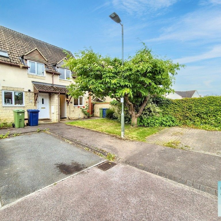 2 bed end of terrace house to rent in The Cornfields, Bishops Cleeve, GL52 - Photo 1