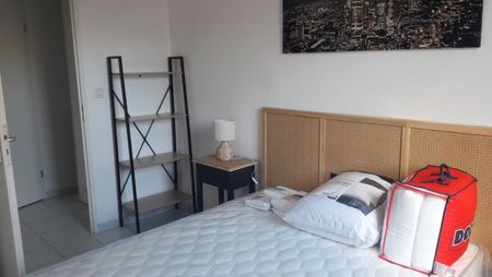 A GRUGIES TYPE 2 MEUBLE AVEC PARKING - Photo 2