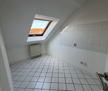 Charmante 1-Raum-Dachgeschosswohnung mit separater Küche und wunder... - Photo 1