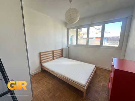 Location Appartement 5 pièces 92m² RENNES 35000 - Photo 5