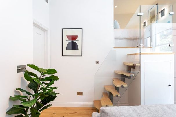 Flat 6, 25 Coleherne Road, London - Photo 1