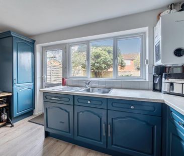 2 bedroom semi-detached house to rent - Photo 3