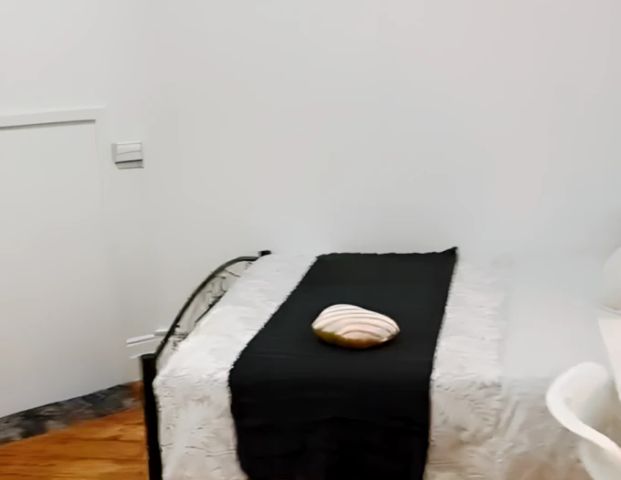 5 bed 2 bath+study - Photo 1