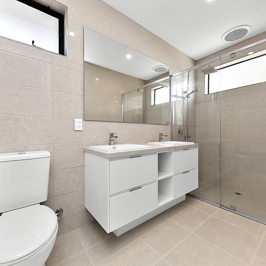 39 Charlotte Street, Blackburn South - Photo 1