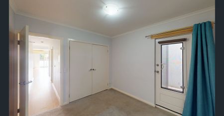 Lifestyle, Light and Location in One Complete Package - Photo 2