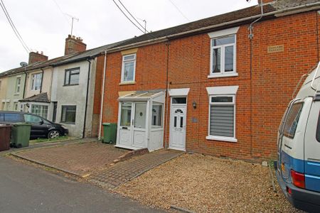 2 bedroom terraced house to rent - Photo 5