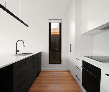 Modern, Fresh & Full of Style Three Bedroom Home! - Photo 1