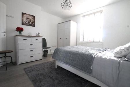 1 bedroom house to rent - Photo 2