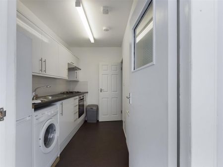 Ladysmith Road, Brighton - Photo 3