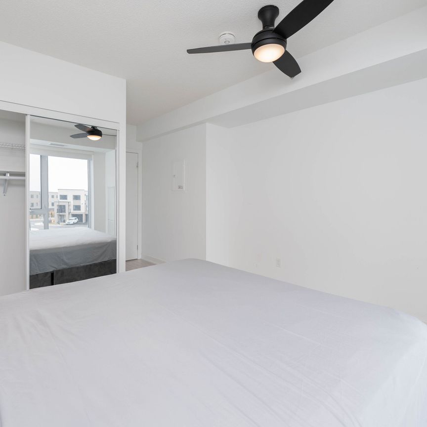 For Lease - 3200 Dakota Common Unit# B317, Burlington, Ontario - Photo 1